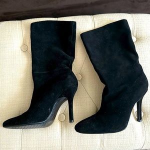 Mid calf Blk suede Boots